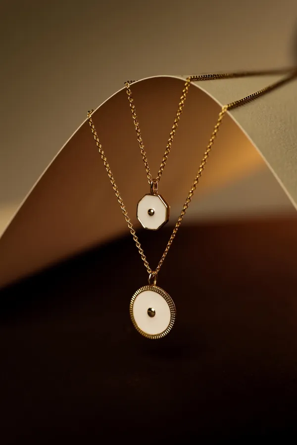 Dahlia_Blossom_Necklace_White_Blooming_Gardens