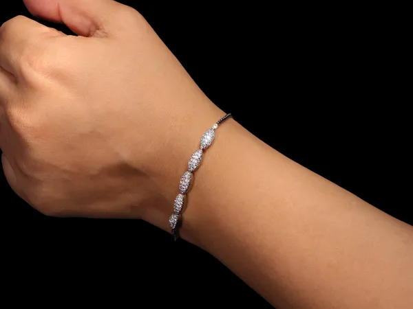 Diamond_Drops_Bracelet_Joie_De_Vivre