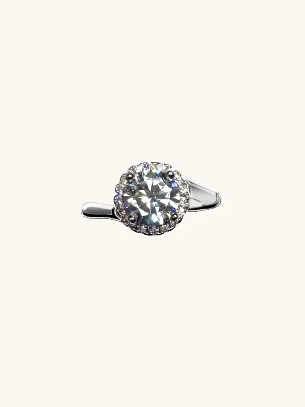 Diamond_Halo_Ring_Joie_De_Vivre