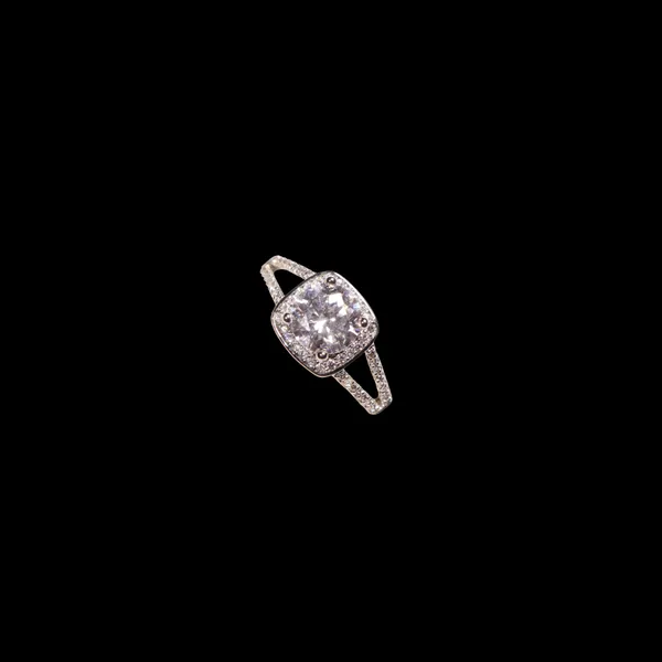 Crystal_Cube_Ring_Joie_De_Vivre