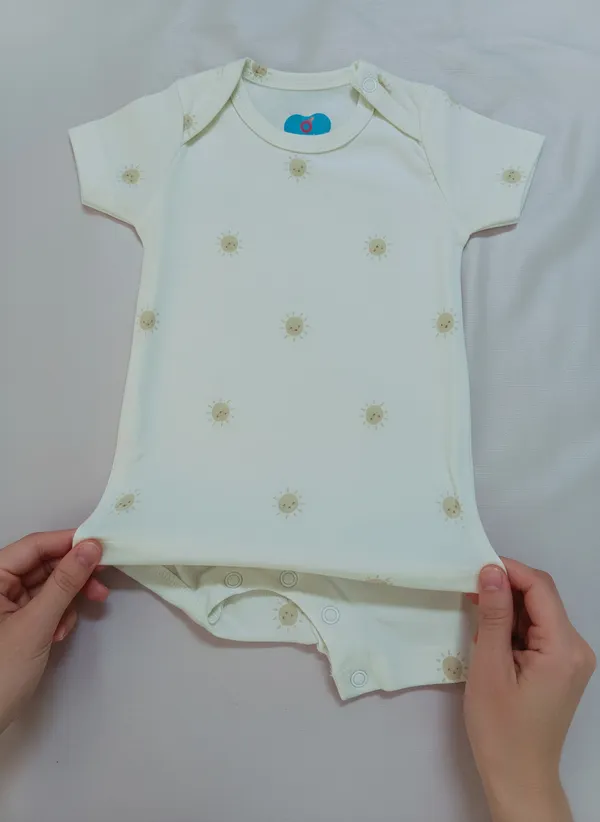 Cream_White_Cotton_Baby_Romper_For_Baby