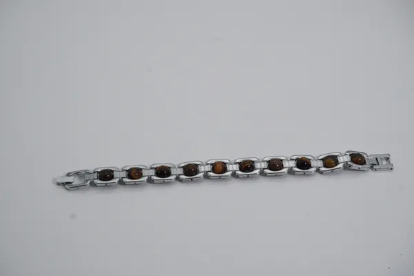Tiger_Eye_Stone_Bracelet_|_Premium_Metal_Link_Bracelet_For_Men_And_Women_|_Silver_And_Golden_Brown