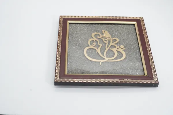 Antique_Gold_And_Brown_Shree_Ganesh_Pyrite_Frame