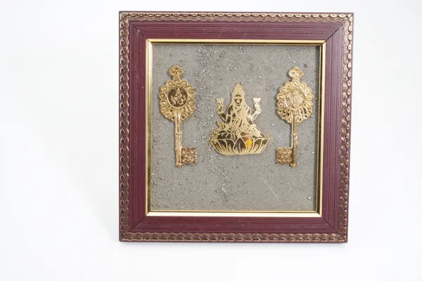 Antique_Gold_And_Brown_Lakshmi_Pyrite_Frame