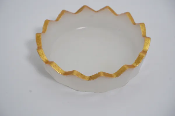 Selenite_Charging_Bowl_|_Crystal_Cleansing_And_Pyrite_Charging_Plate_|_White_And_Golden