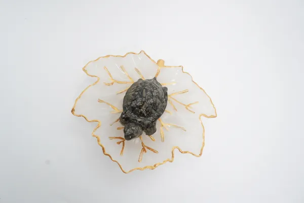 Selenite_Leaf_Charging_Bowl_|_Crystal_Cleansing_Plate_For_Pyrite_And_Healing_Stones_|_White_And_Golden