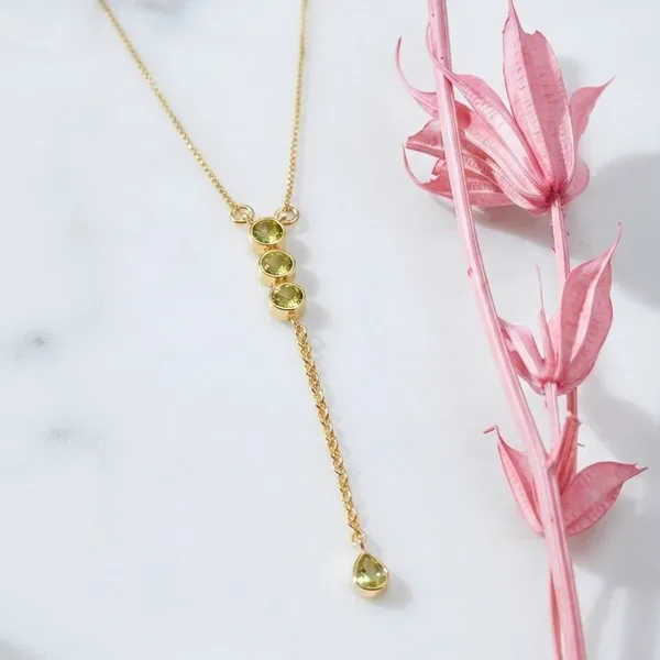 Gold_And_Green_Natural_Peridot_Necklace__For_Women