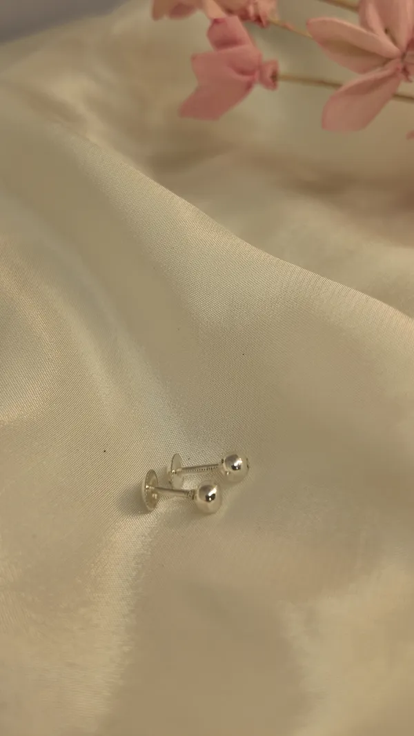 Silver_Premium_Earrings_For_Women