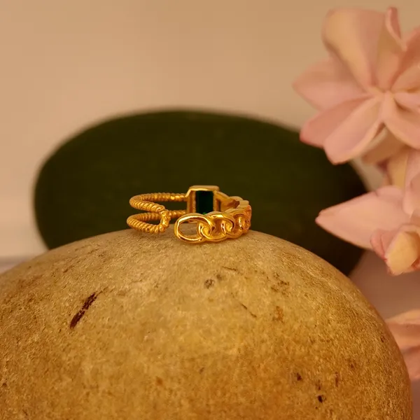 Emerald_link_ring