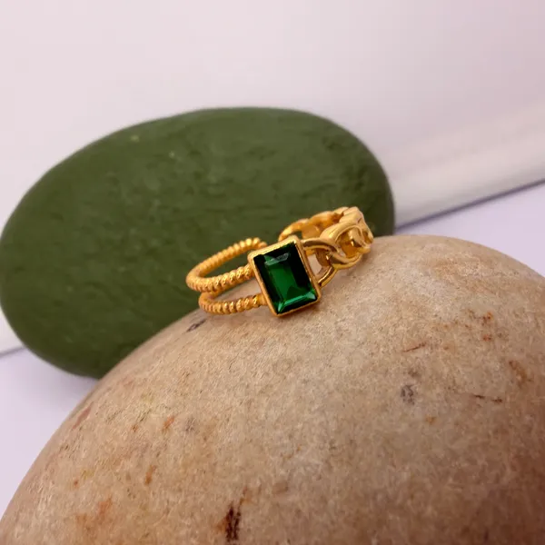 Emerald_link_ring