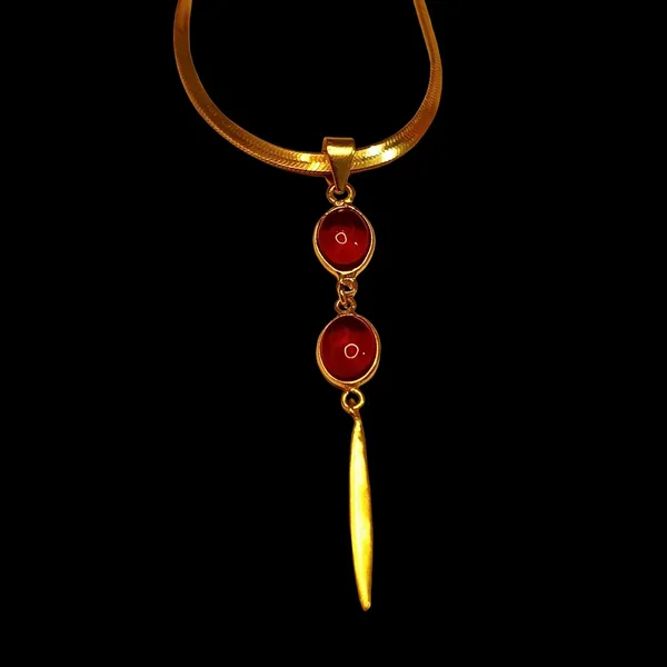 Gold_And_Red_Hydro_Stone_Pendent_For_Women