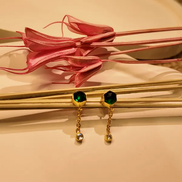 Gold_And_Green_Hydro_Earrings_For_Women
