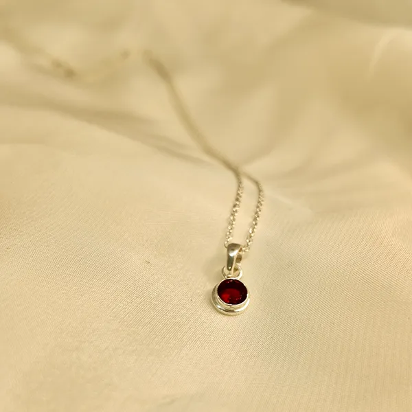 Silver_And_Red_Ruby_Hydro_Neckpiece_Chain_With_Pendent_For_Women