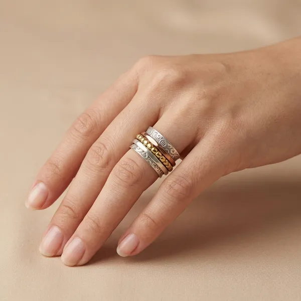 Silver_And_Gold_Premium_Finger_Ring_For_Women