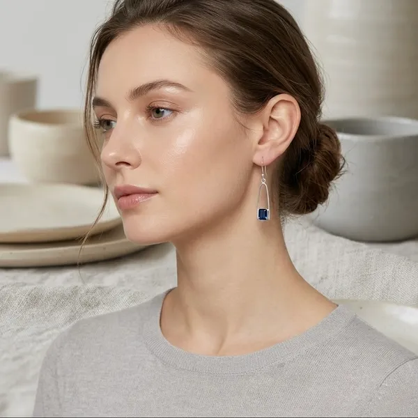 The_arch_sapphire_earring