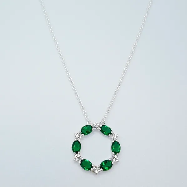The_Emerald_Circle_Neckpiece