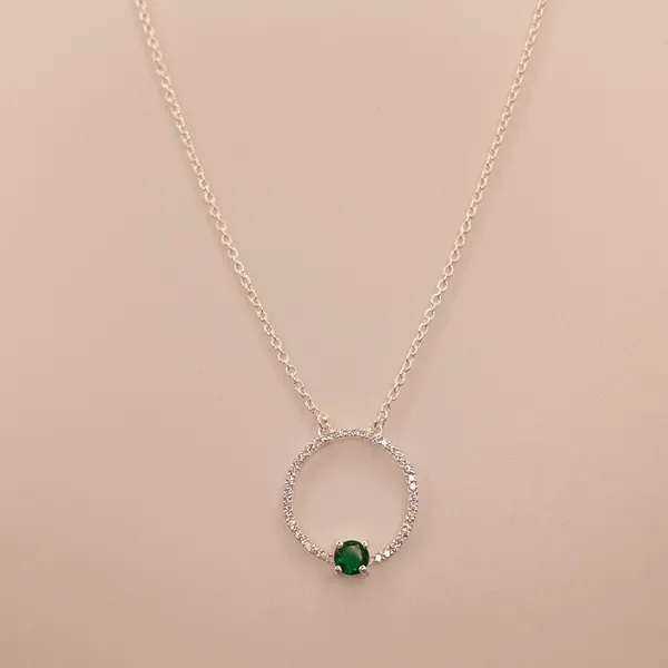 The_emerald_solitaire_necklace