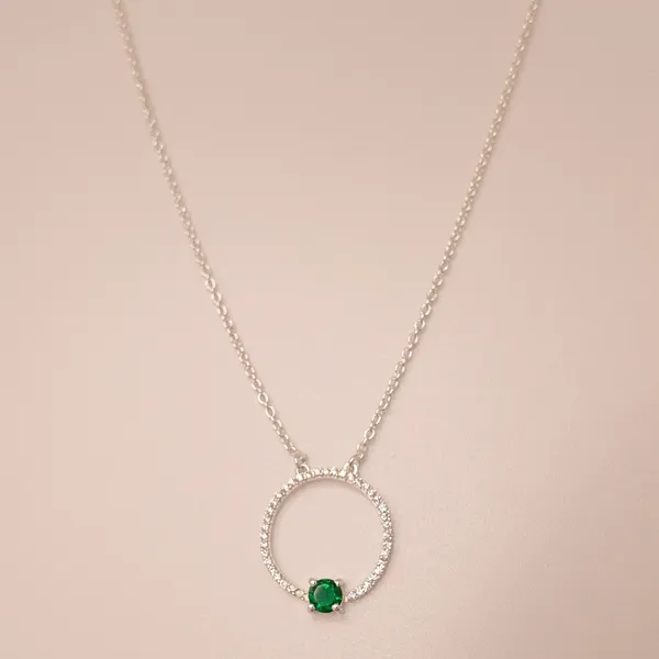 The_emerald_solitaire_necklace