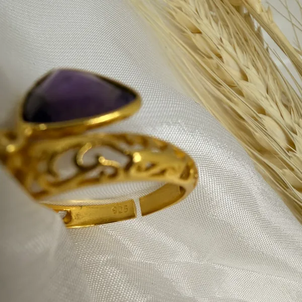Gold_And_Purple_Amethyst,_Silver_With_Plating_Finger_Ring_For_Women