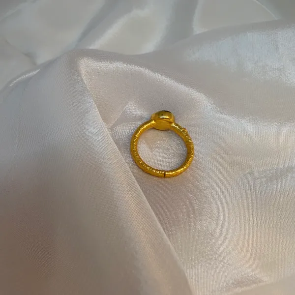 Gold_And_Maroon_Onyx,_Garnet_And_Crystal_Finger_Ring_For_Women