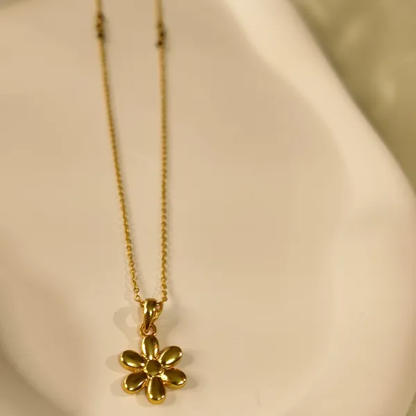 Gold_And_Black_Onyx_Mangalsutra_For_Women