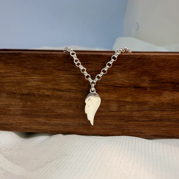 Ethereal_Wing_Bracelet
