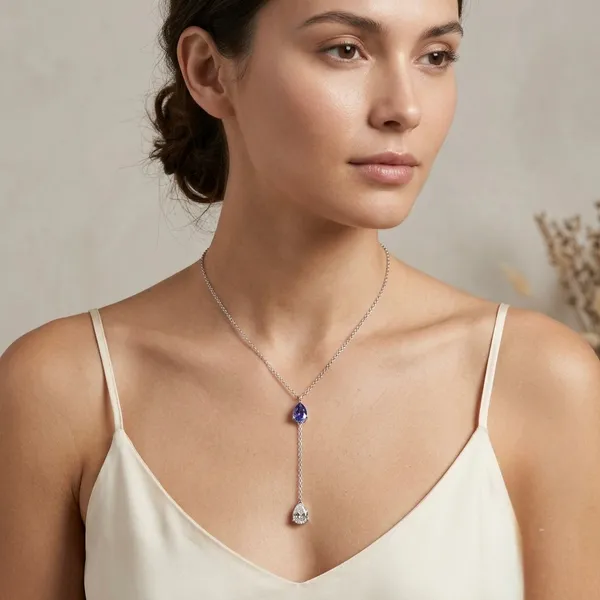 The_midnight_dew_necklace