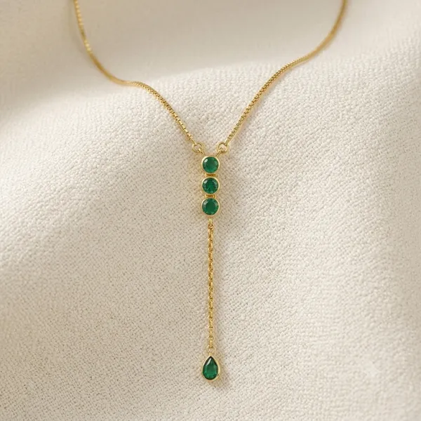 The_Emerald_Lariat_Neckpiece