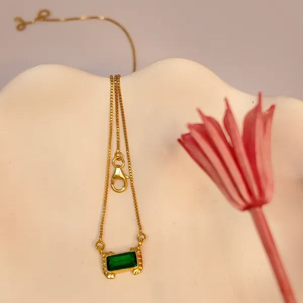 Gold_And_Green_Hydro_Chain_With_Pendent_For_Women
