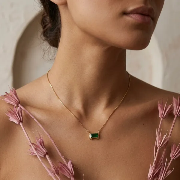 Gold_And_Green_Hydro_Chain_With_Pendent_For_Women