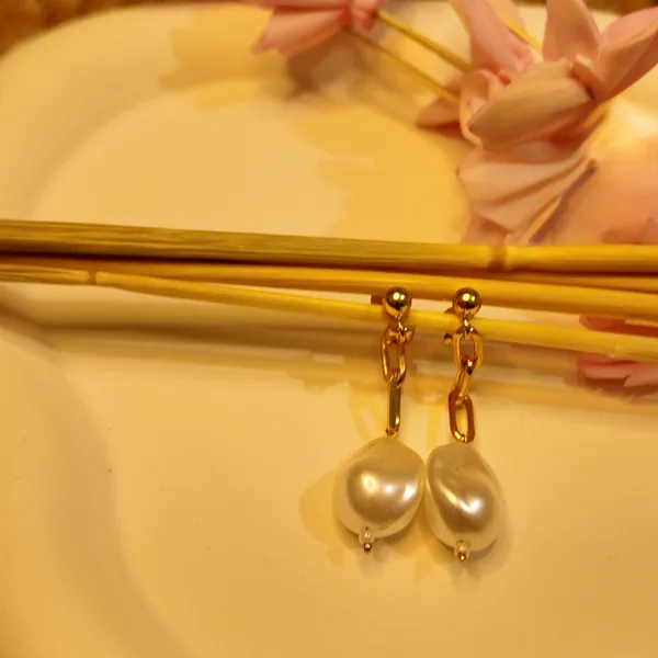 Gold_And_Pearl_Silver_Earrings_For_Women