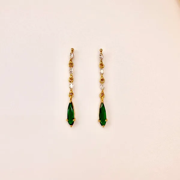 the_emerald_marquise_drop