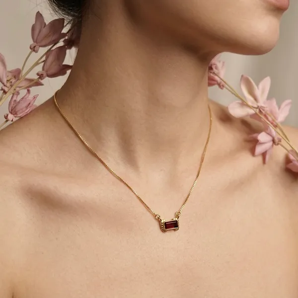Red_Ruby_Hydro_Neck_Piece_For_Women
