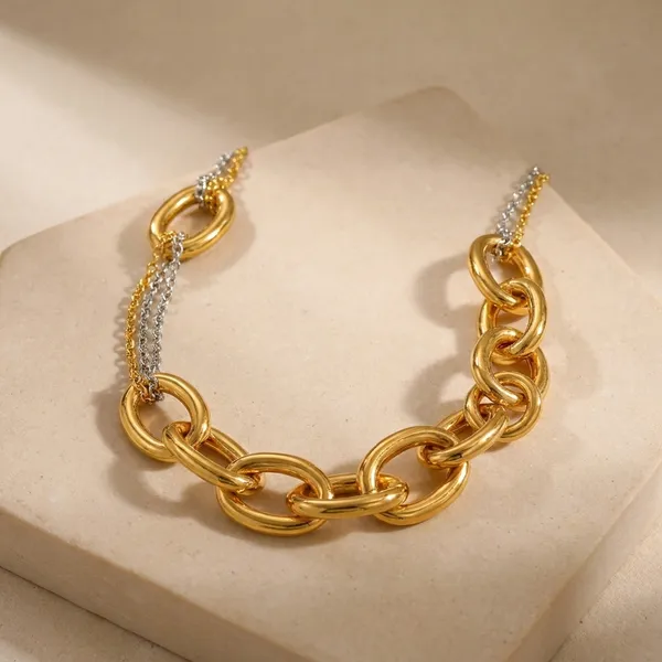 Crest_Necklace_|_Anti-Tarnish_Jewellery