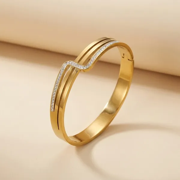Gilded_Glow_Bracelet_|_Anti-Tarnish_Jewellery