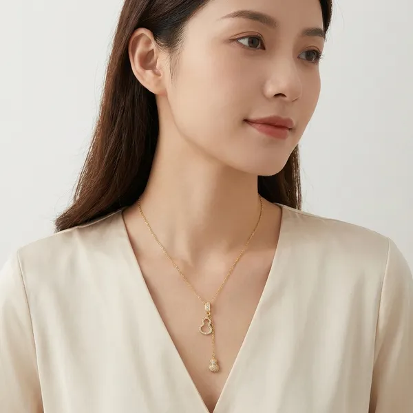 Selene_Drop_Pendant_Necklace_|_Anti-Tarnish_Jewellery