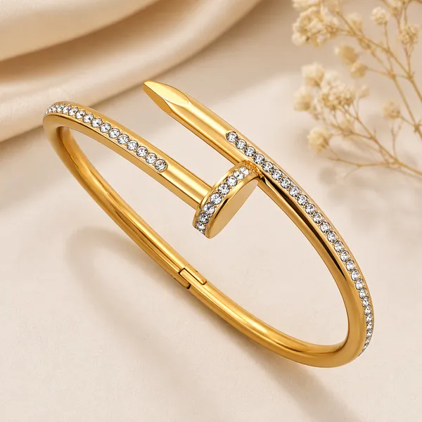 Clavora_Bracelet_|_Anti-Tarnish_Jewellery