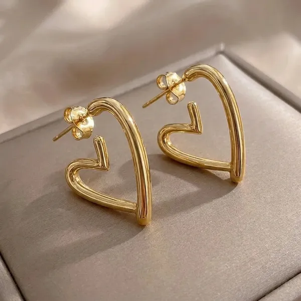 Eluvia_Hoop_Earrings_|_Anti-Tarnish_Jewellery