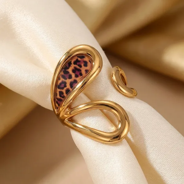 Leora_Ring_|_Anti-Tarnish_Jewellery