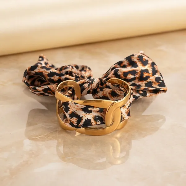 Fierce_Scarf_Bracelet_|_Anti-Tarnish_Jewellery
