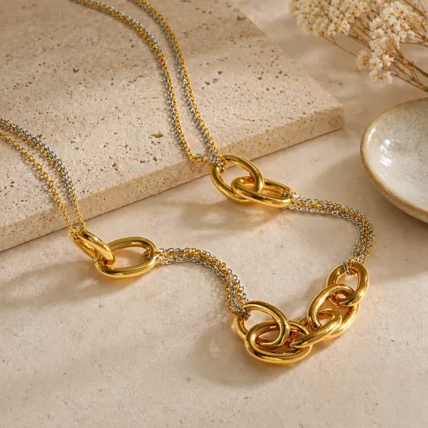 Crest_Necklace_|_Anti-Tarnish_Jewellery