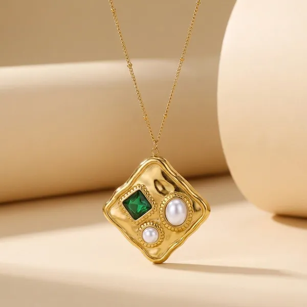 Iris_Vintage_Pendant_Necklace_|_Anti-Tarnish_Jewellery