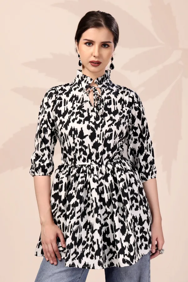 Black_And_White_Abstract_Print_Gathered_Waist_Top_With_High_Neck