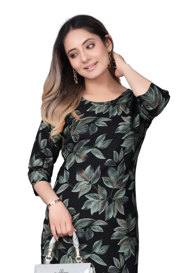 Women'S_Black_And_Green_Floral_Print_Three-Quarter_Sleeve_Kurti