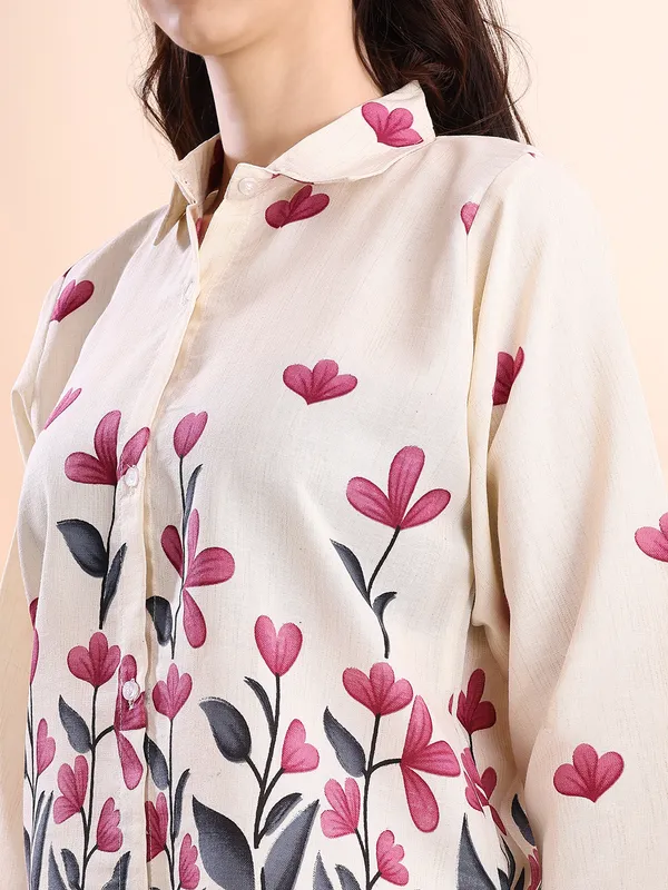 Floral_Print_Co-Ord_Set_For_Women_-_Off-White_Top_And_Palazzo_Pants
