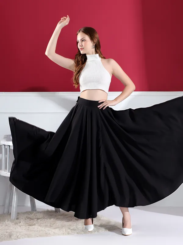 Women'S_Black_High-Waisted_Pleated_Maxi_Skirt
