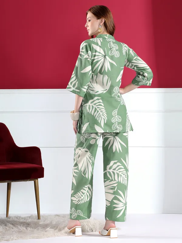 Green_Tropical_Print_Co-Ord_Set_For_Women_-_Collared_Shirt_And_Palazzo_Pants