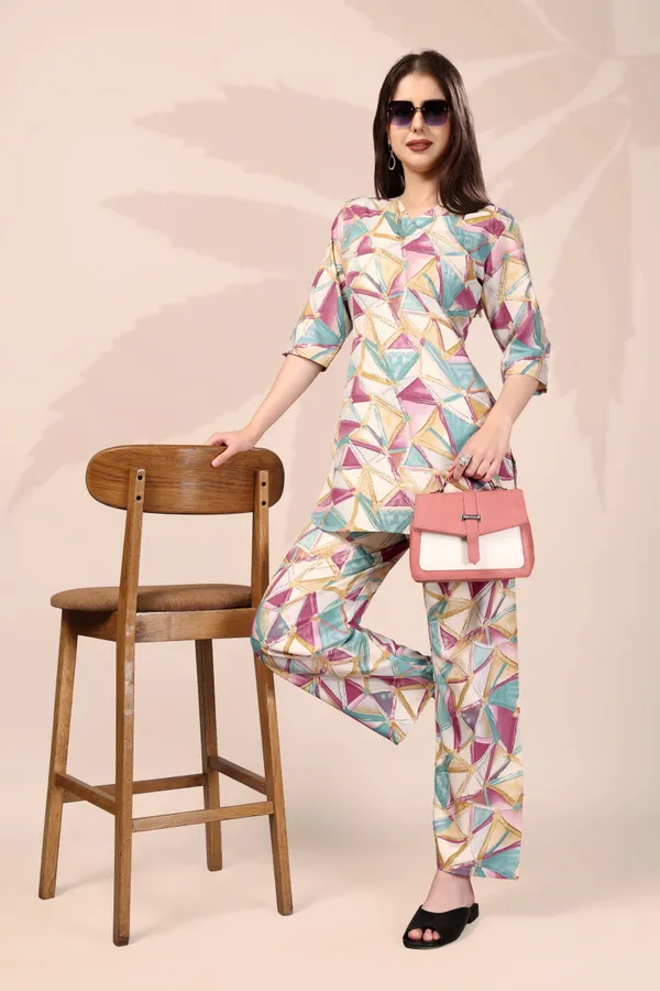Multicolor_Geometric_Print_Co-Ord_Set_With_Tunic_Top_And_Matching_Pants