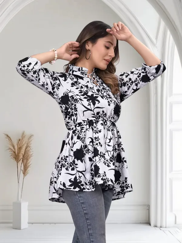 Black_And_White_Floral_Print_Women'S_Top