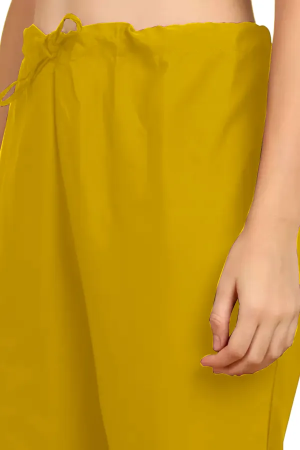 Women'S_Off-White_Floral_Print_Kurta_With_Yellow_Pants_Set